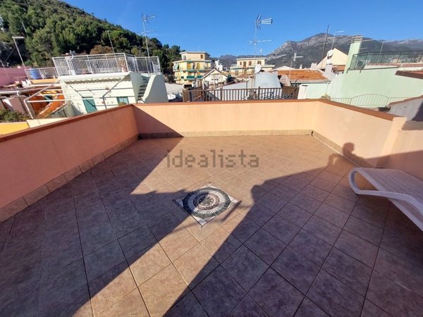 casa indipendente in vendita a Borghetto Santo Spirito