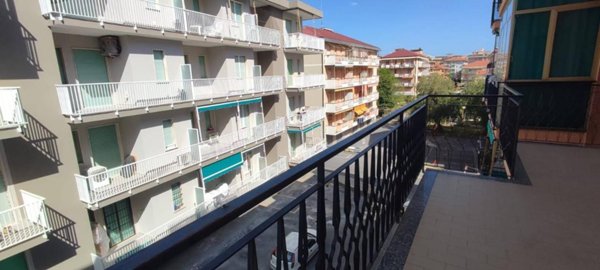 appartamento in vendita a Borghetto Santo Spirito