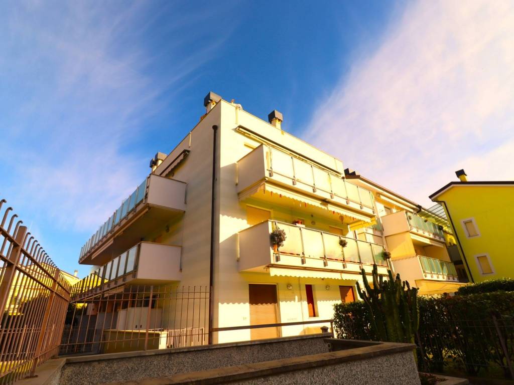 appartamento in vendita a Borghetto Santo Spirito