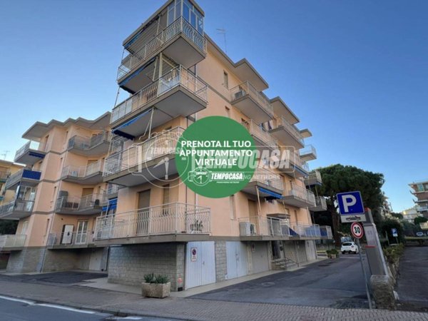 appartamento in vendita a Borghetto Santo Spirito