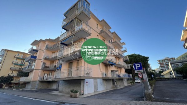 appartamento in vendita a Borghetto Santo Spirito