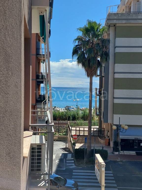 appartamento in vendita a Borghetto Santo Spirito