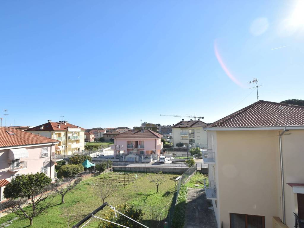 appartamento in vendita a Borghetto Santo Spirito