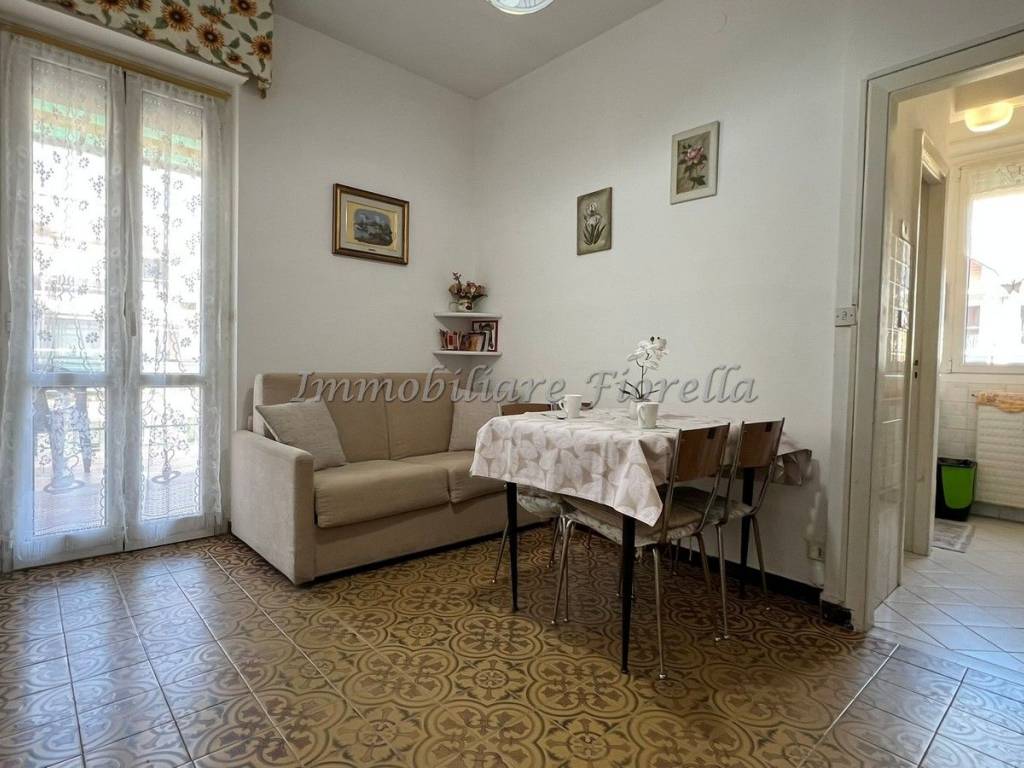 appartamento in vendita a Borghetto Santo Spirito