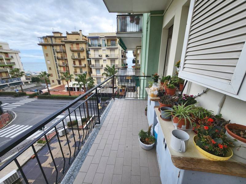 appartamento in vendita a Borghetto Santo Spirito