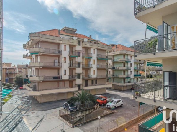 appartamento in vendita a Borghetto Santo Spirito