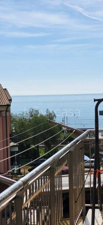 appartamento in vendita a Borghetto Santo Spirito