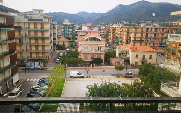appartamento in vendita a Borghetto Santo Spirito