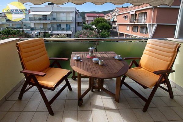 appartamento in vendita a Borghetto Santo Spirito