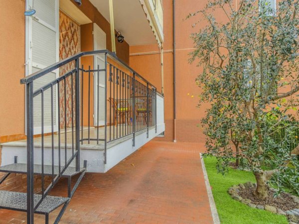 appartamento in vendita a Borghetto Santo Spirito