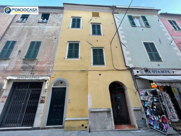 negozio in vendita a Borghetto Santo Spirito