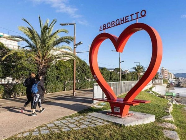 appartamento in vendita a Borghetto Santo Spirito