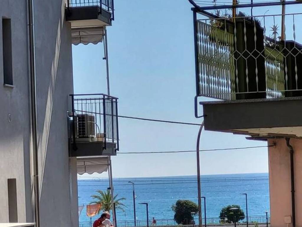 appartamento in vendita a Borghetto Santo Spirito