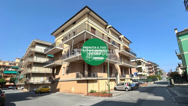 appartamento in vendita a Borghetto Santo Spirito