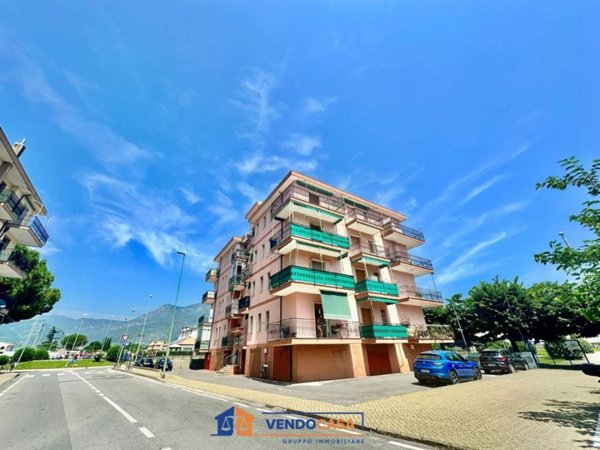 appartamento in vendita a Borghetto Santo Spirito