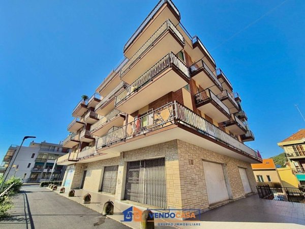 appartamento in vendita a Borghetto Santo Spirito