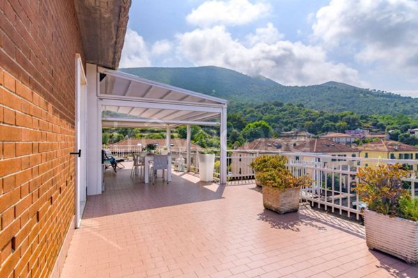 appartamento in vendita a Borghetto Santo Spirito