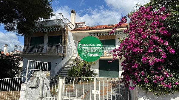 casa indipendente in vendita a Borghetto Santo Spirito