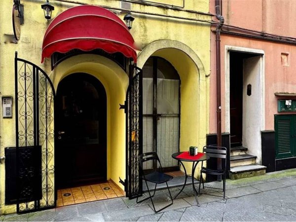 negozio in vendita a Borghetto Santo Spirito