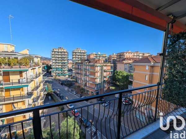 appartamento in vendita a Borghetto Santo Spirito