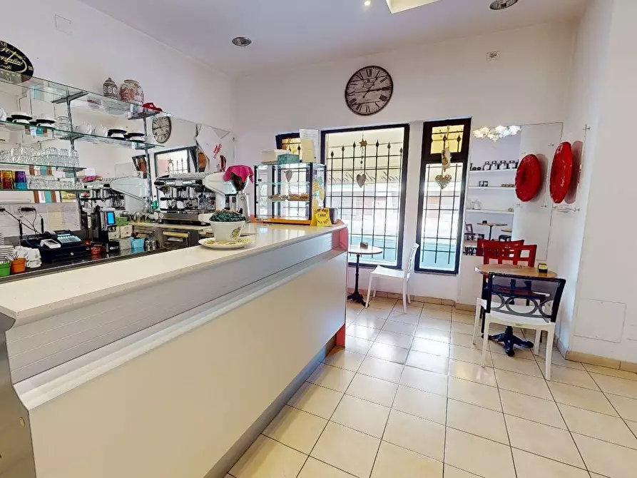 negozio in vendita a Borghetto Santo Spirito