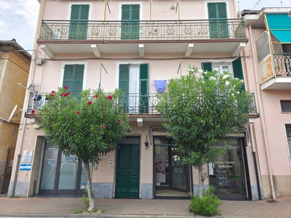 appartamento in vendita a Borghetto Santo Spirito