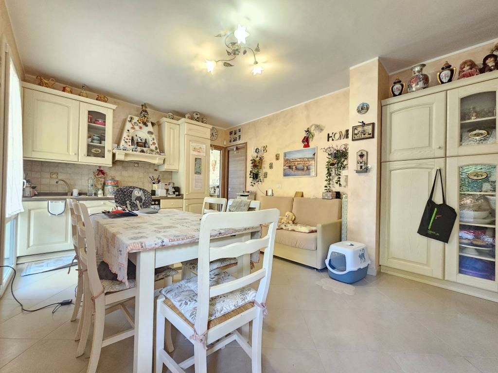 appartamento in vendita a Borghetto Santo Spirito