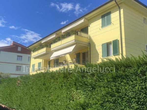 appartamento in vendita a Borghetto Santo Spirito