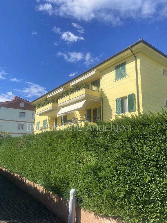 appartamento in vendita a Borghetto Santo Spirito