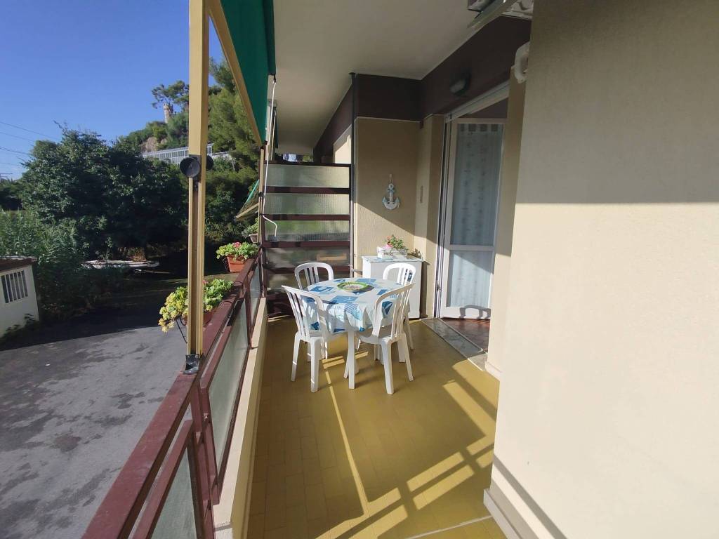 appartamento in vendita a Borghetto Santo Spirito