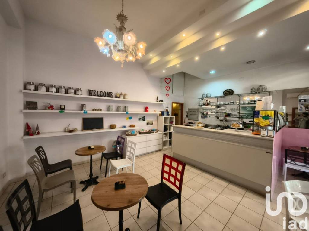 negozio in vendita a Borghetto Santo Spirito