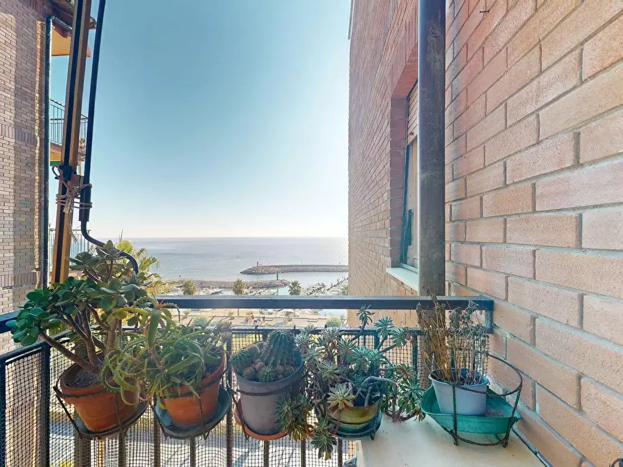 appartamento in vendita a Borghetto Santo Spirito