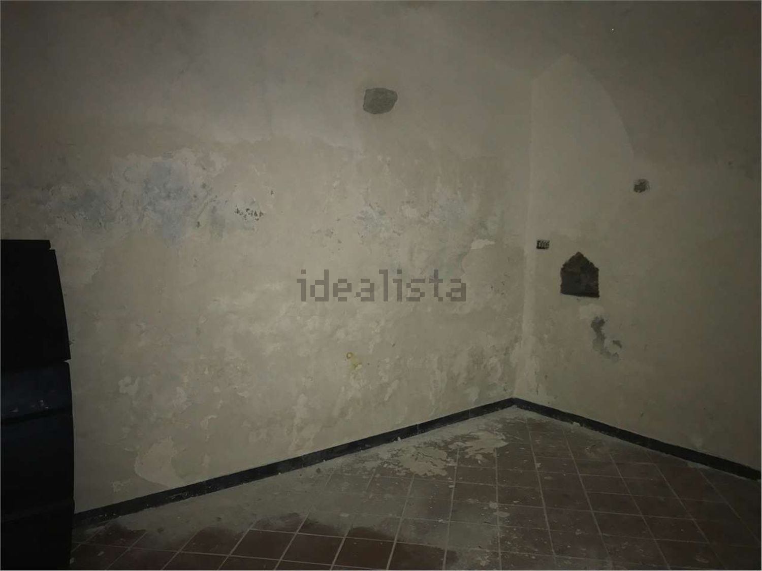 locale commerciale in vendita a Borghetto Santo Spirito