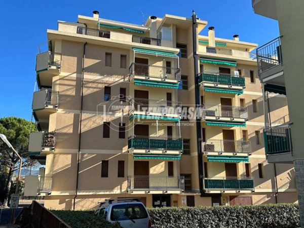 appartamento in vendita a Borghetto Santo Spirito