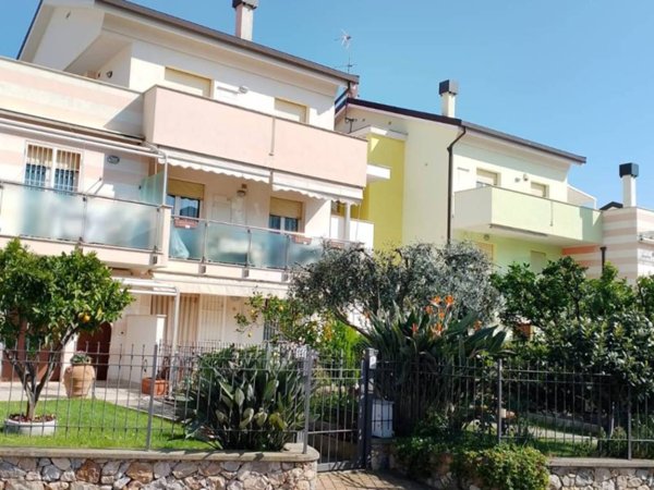 appartamento in vendita a Borghetto Santo Spirito