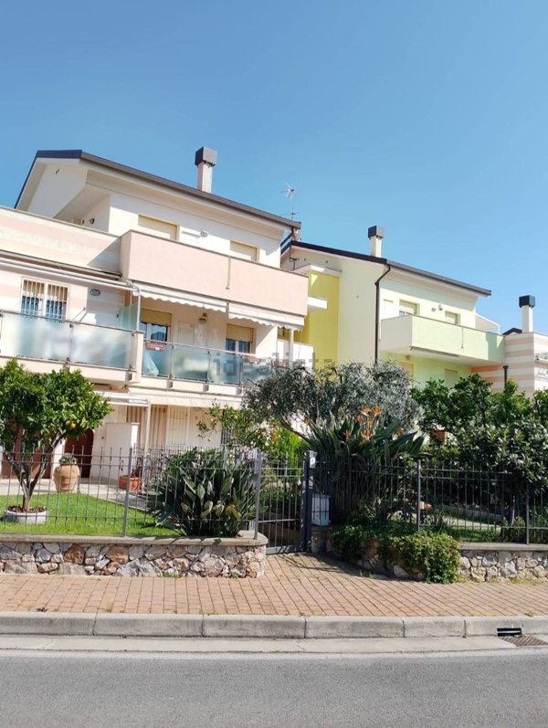 appartamento in vendita a Borghetto Santo Spirito