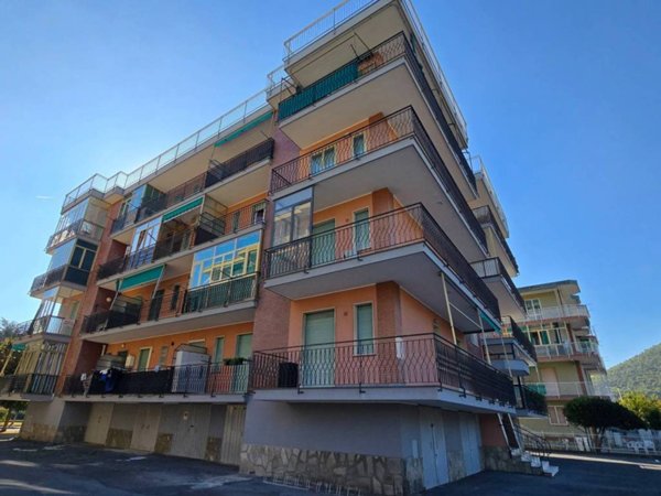 appartamento in vendita a Borghetto Santo Spirito