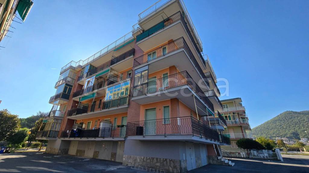 appartamento in vendita a Borghetto Santo Spirito