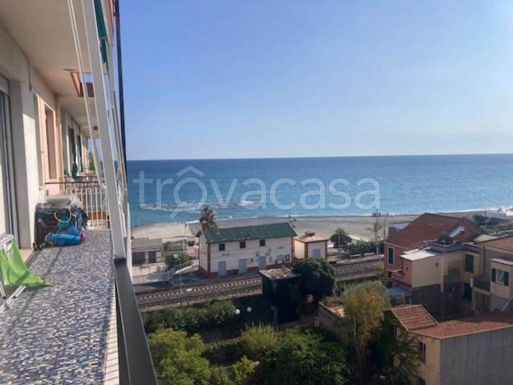 appartamento in vendita a Borghetto Santo Spirito