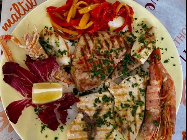 negozio in vendita a Borghetto Santo Spirito