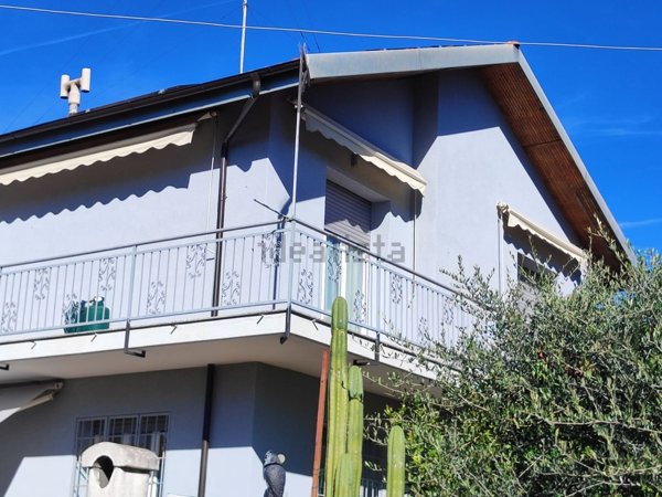appartamento in vendita a Borghetto Santo Spirito