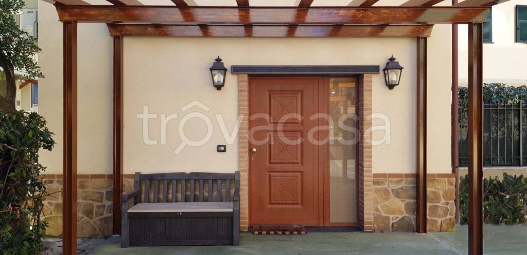 casa indipendente in vendita a Borghetto Santo Spirito