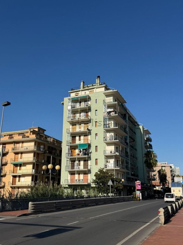 appartamento in vendita a Borghetto Santo Spirito