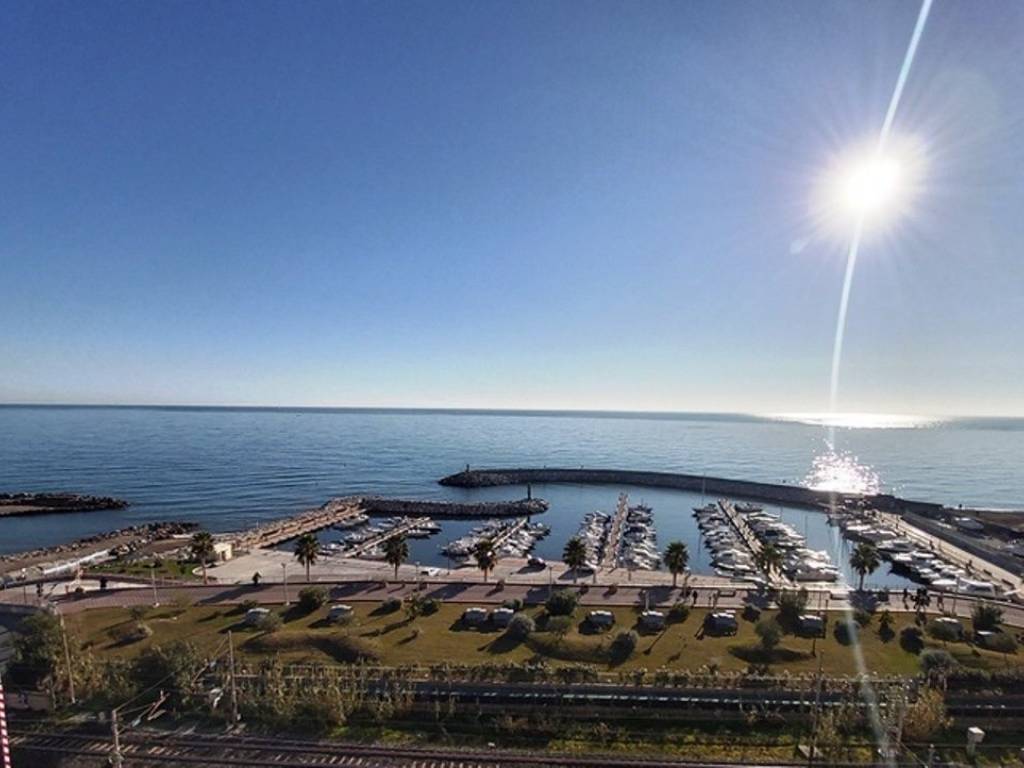 appartamento in vendita a Borghetto Santo Spirito