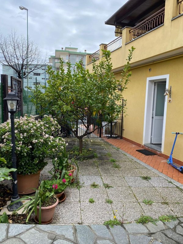 appartamento in vendita a Borghetto Santo Spirito