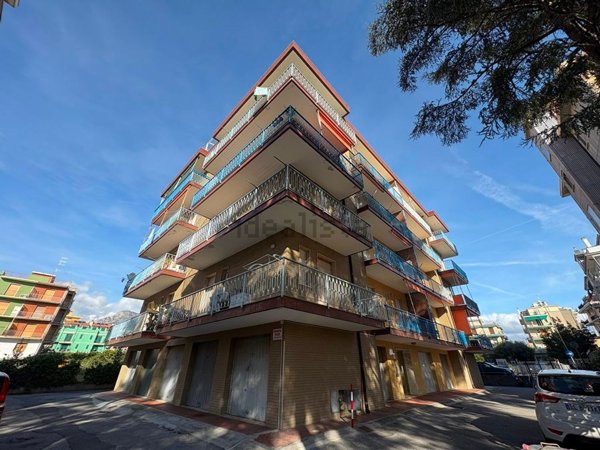 appartamento in vendita a Borghetto Santo Spirito