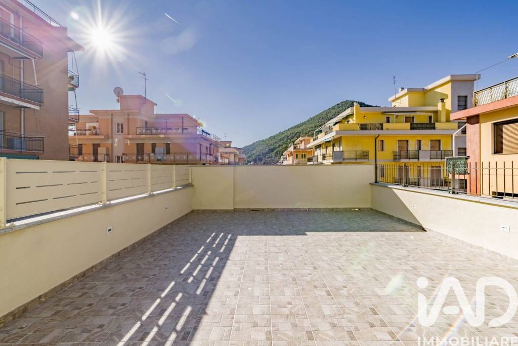 appartamento in vendita a Borghetto Santo Spirito