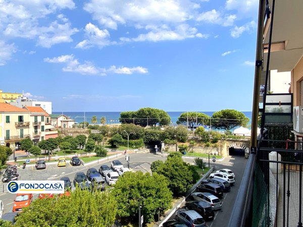 appartamento in vendita a Borghetto Santo Spirito