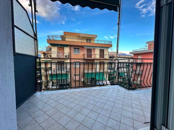 appartamento in vendita a Borghetto Santo Spirito