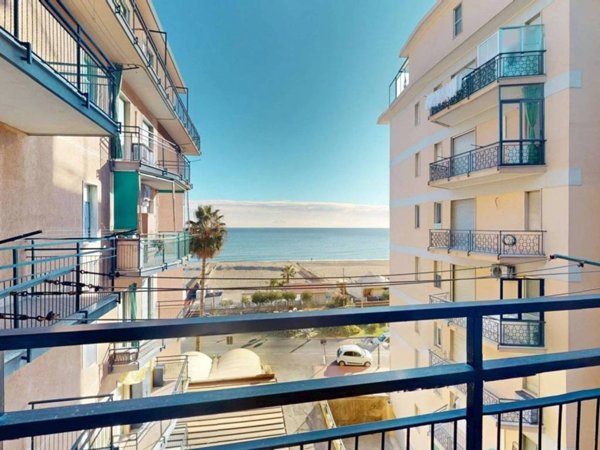 appartamento in vendita a Borghetto Santo Spirito